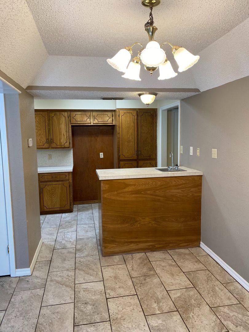Apartment for rent at 3616-3618 Skyline Blvd, Texarkana, TX 75503
