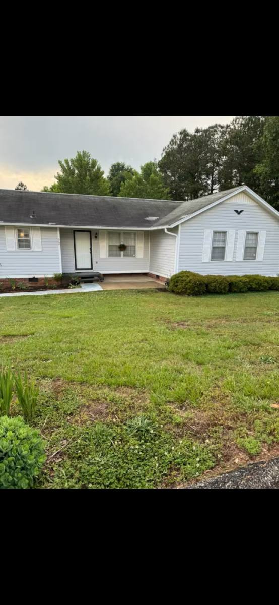 House for rent at 500 Shady Pine Dr, Seneca, SC 29678