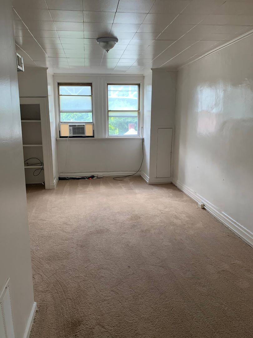 Apartment for rent at 308 Saline St, Pittsburgh, PA 15207