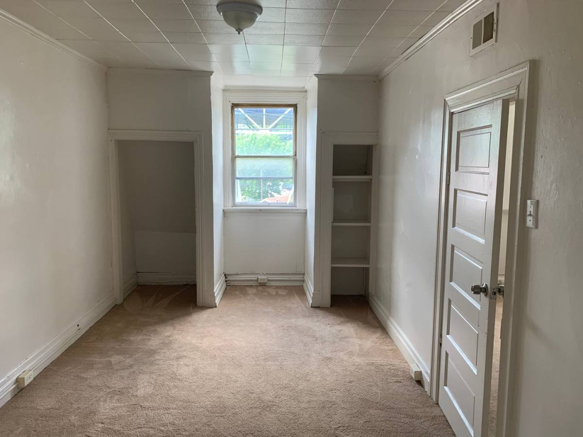 Apartment for rent at 308 Saline St, Pittsburgh, PA 15207