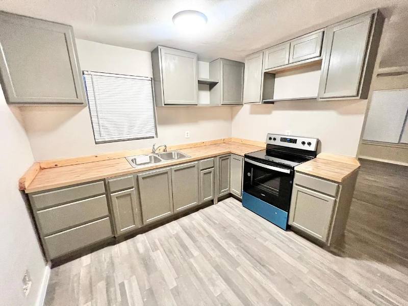 House for rent at 754 Fitch St, San Antonio, TX 78214