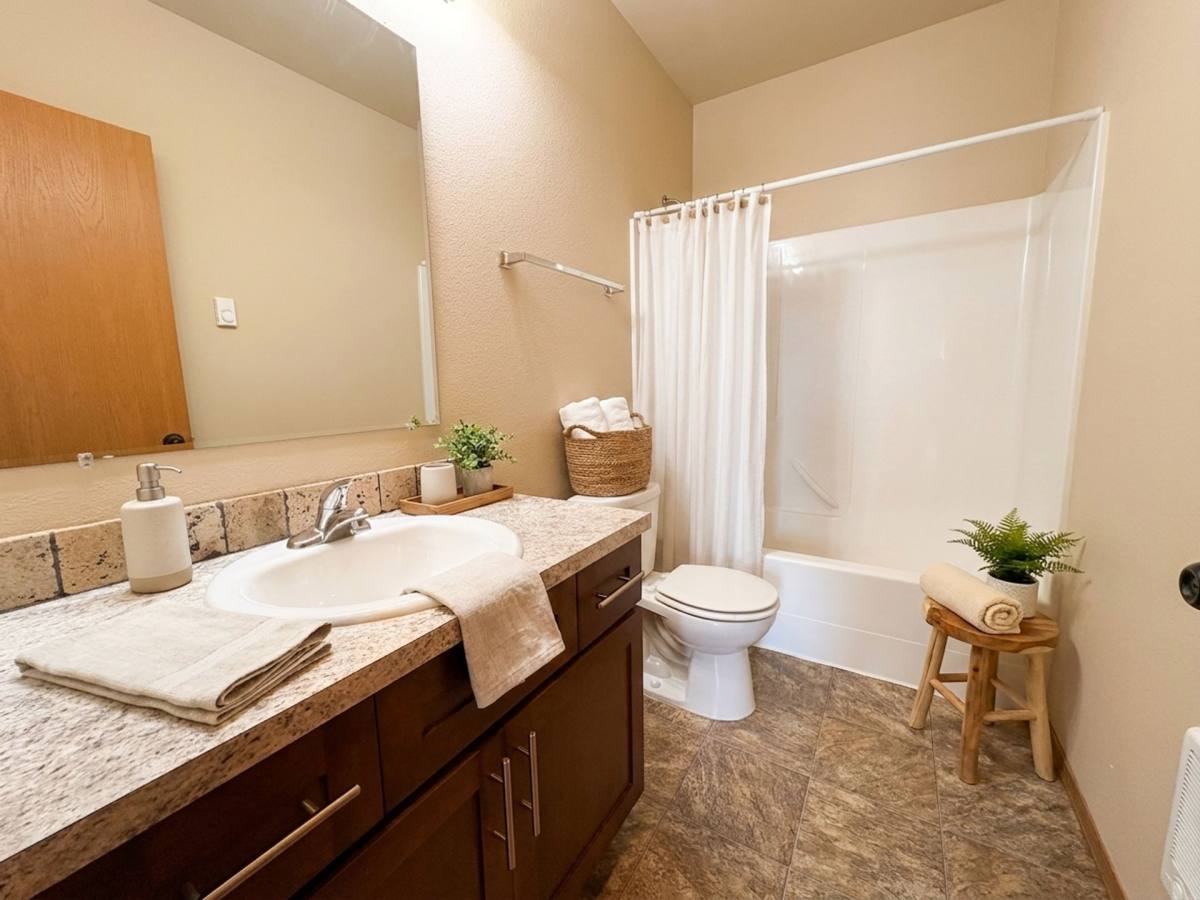 Townhouse for rent at 4518 S Junett St, Tacoma, WA 98409