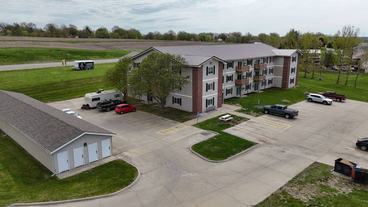 Apartment for rent at 940 S 27th St, Clarinda, IA 51632