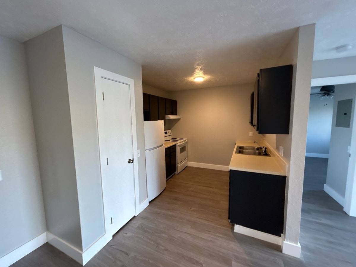 Apartment for rent at 940 S 27th St, Clarinda, IA 51632