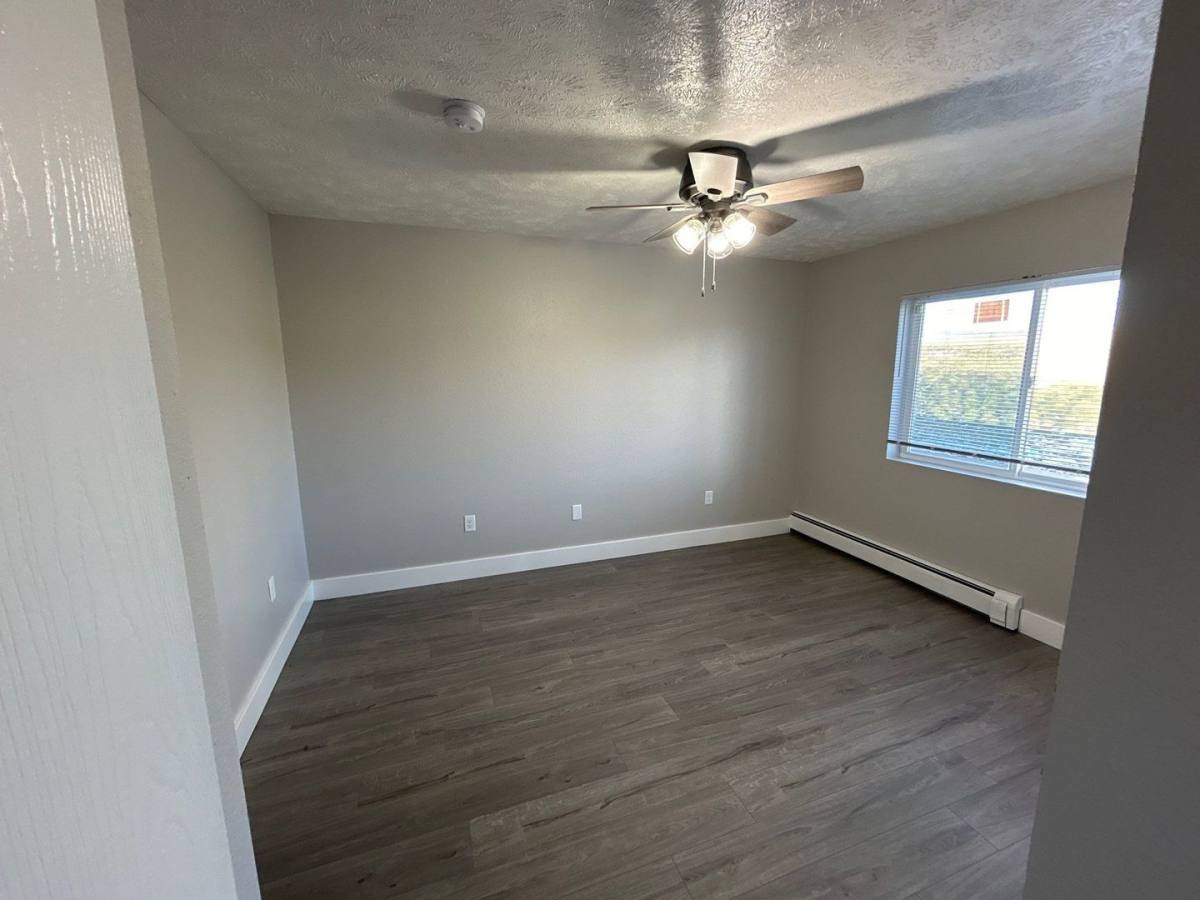 Apartment for rent at 940 S 27th St, Clarinda, IA 51632