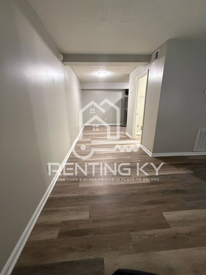 Apartment for rent at 1644 Foxhaven Dr, Richmond, KY 40475
