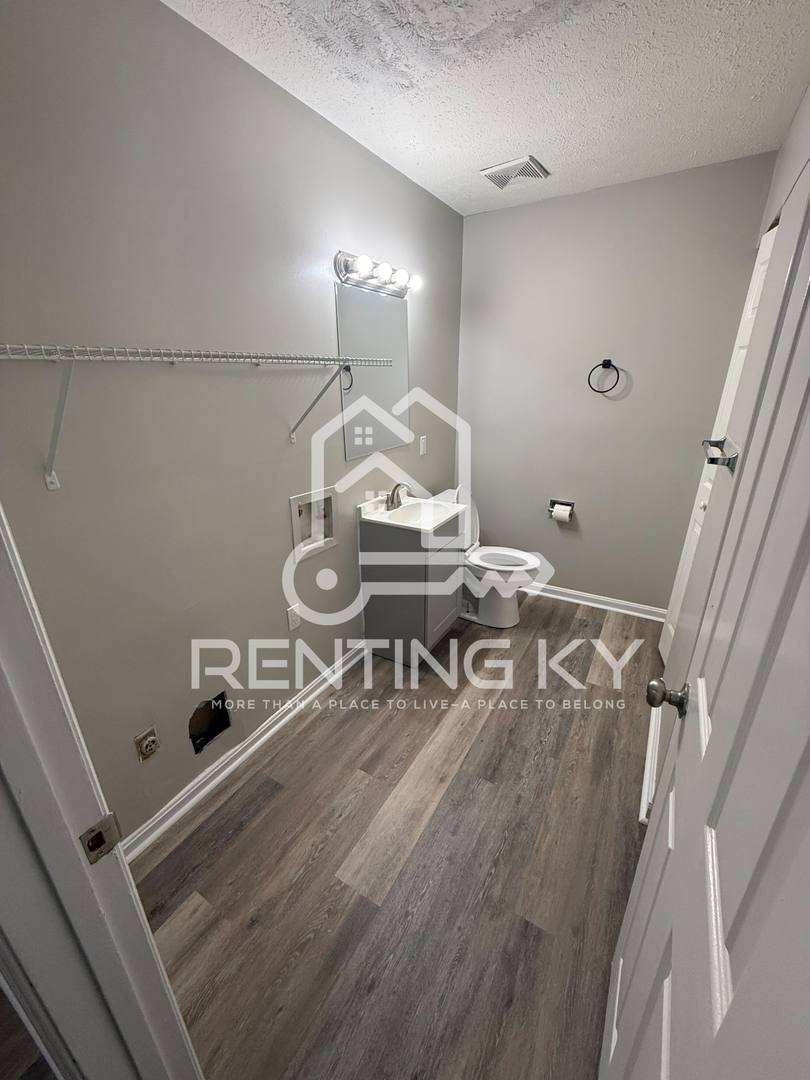 Apartment for rent at 1644 Foxhaven Dr, Richmond, KY 40475
