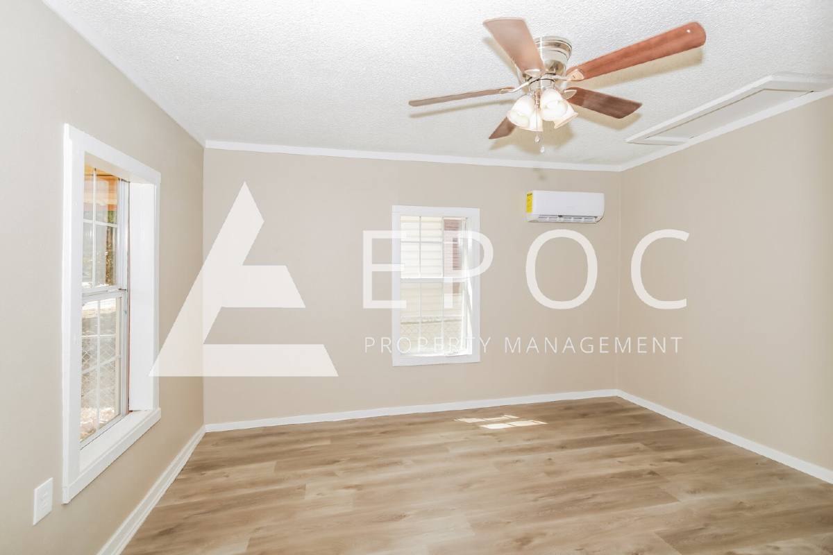 House for rent at 635 E 3rd St, Burkburnett, TX 76354