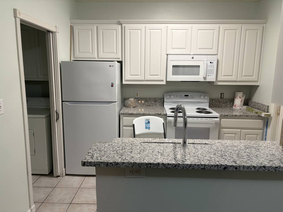 Apartment for rent at 309 W Hickory St, Denton, TX 76201