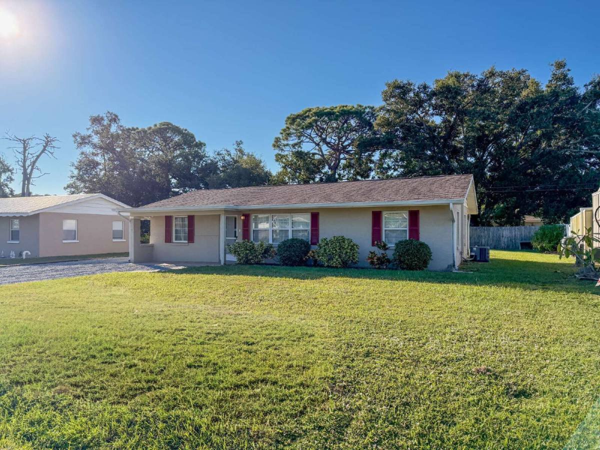 House for rent at 2714 Grand Cayman St, Sarasota, FL 34231