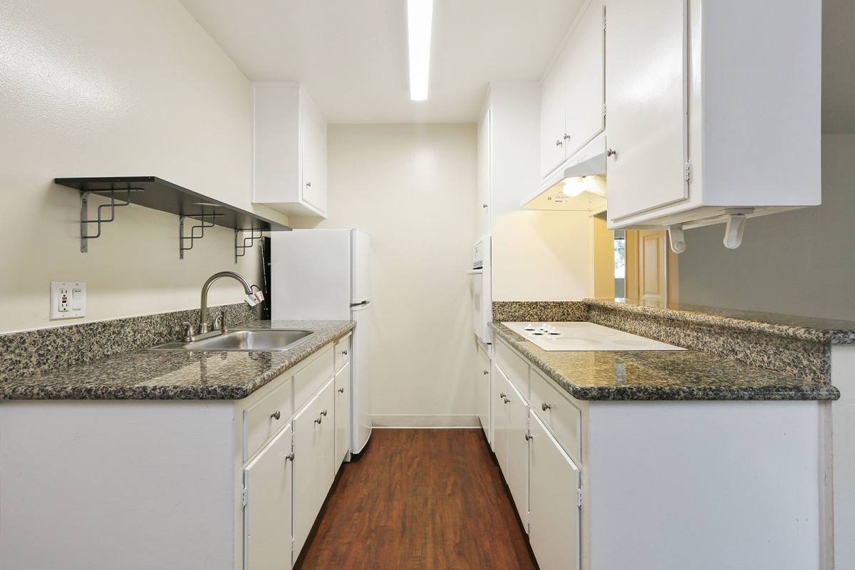 Apartment for rent at 1704 Central Ave, Alameda, CA 94501