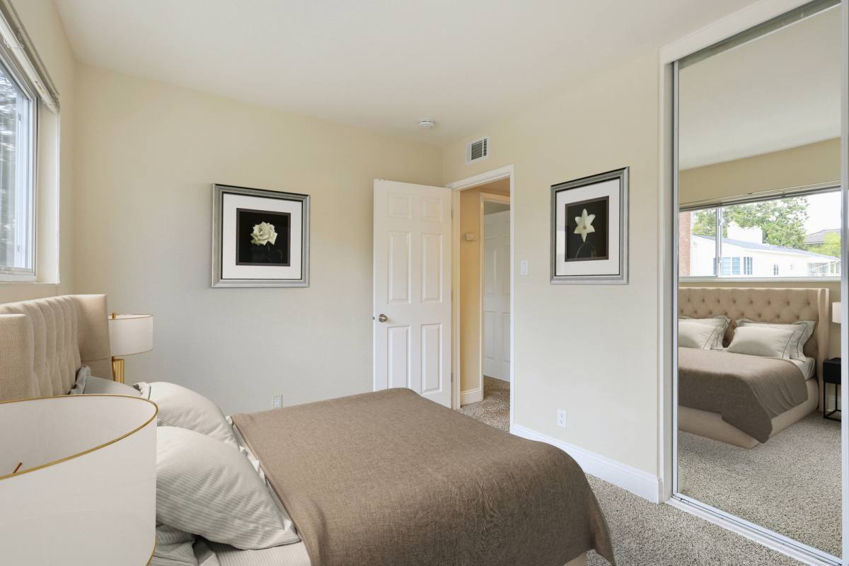 Apartment for rent at 1704 Central Ave, Alameda, CA 94501
