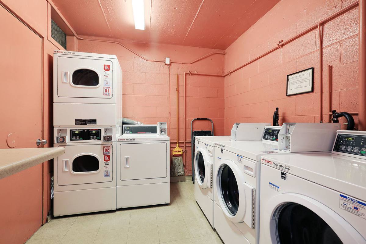 Apartment for rent at 1704 Central Ave, Alameda, CA 94501