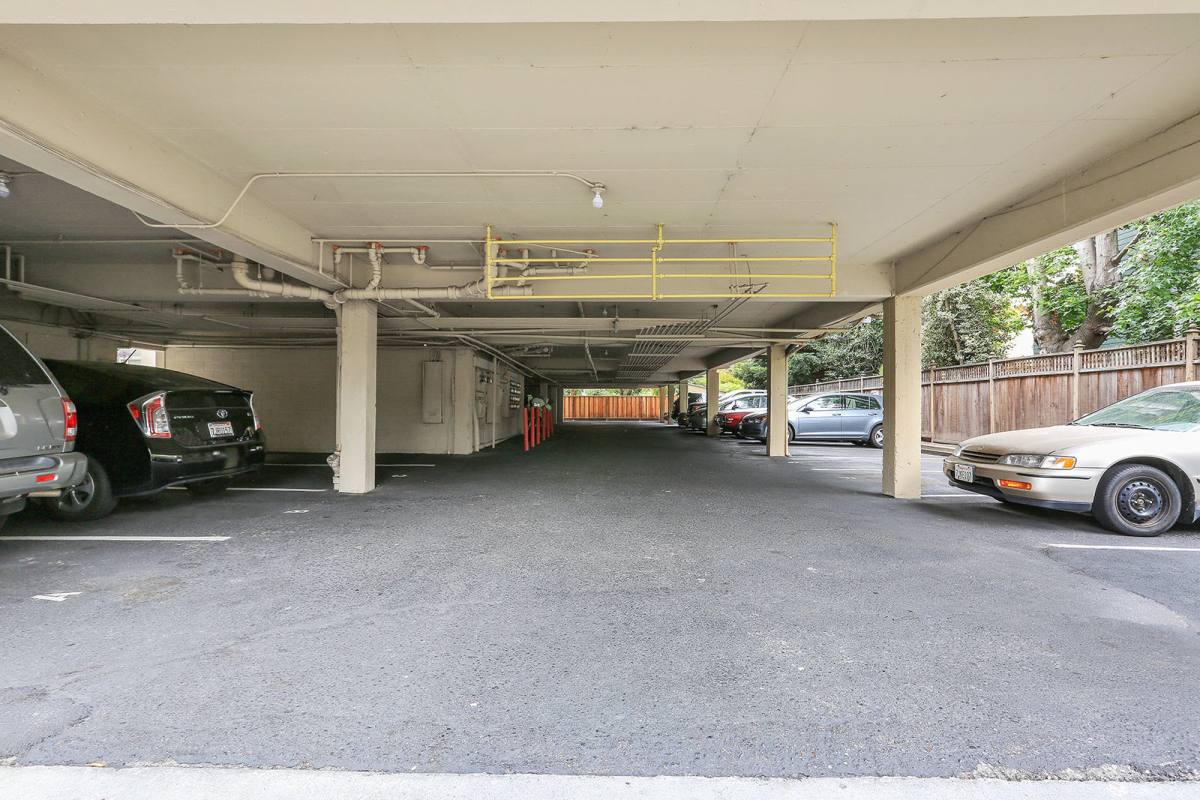 Apartment for rent at 1704 Central Ave, Alameda, CA 94501
