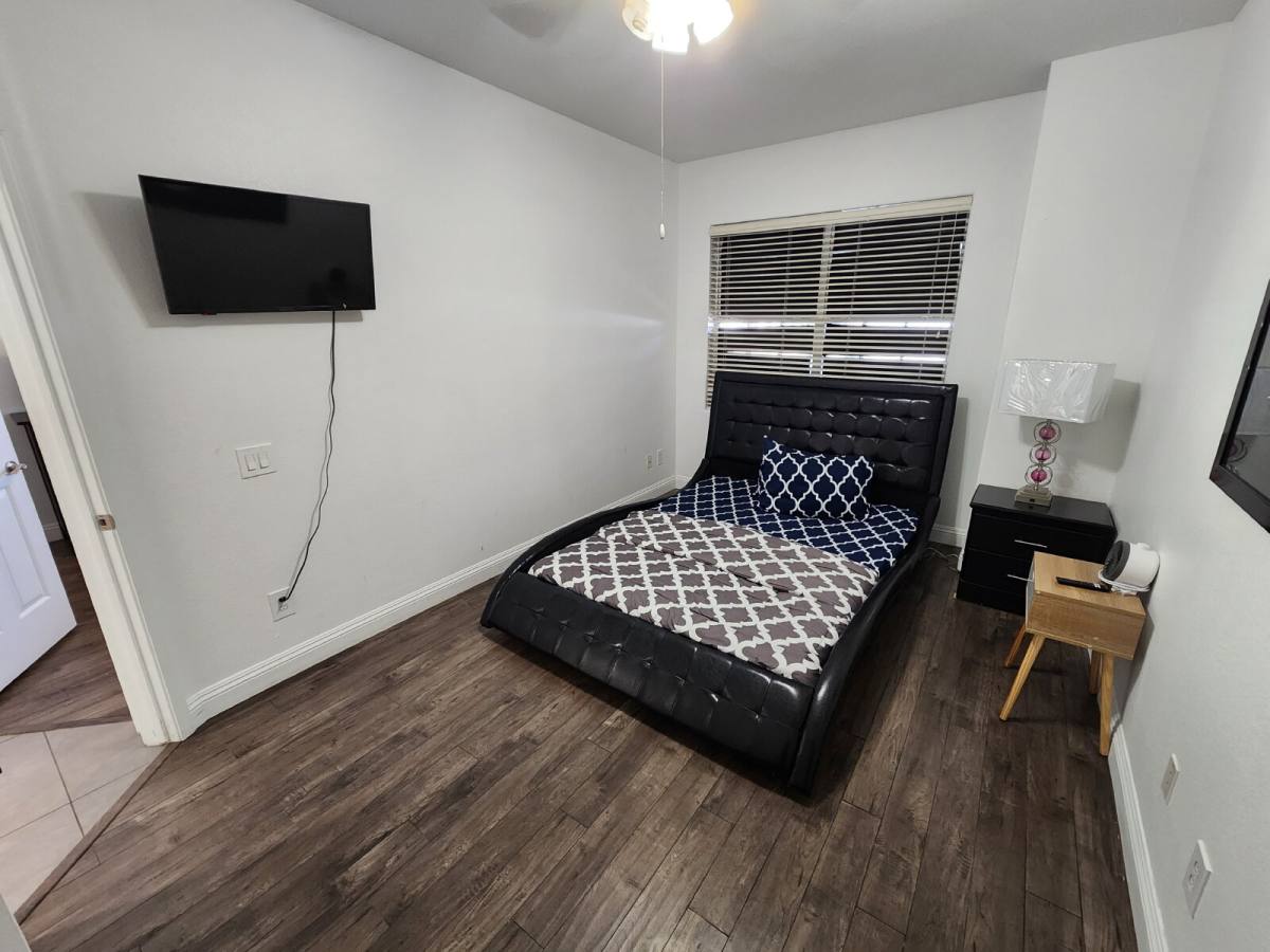 House for rent at 417 Obsidian St, Las Vegas, NV 89145