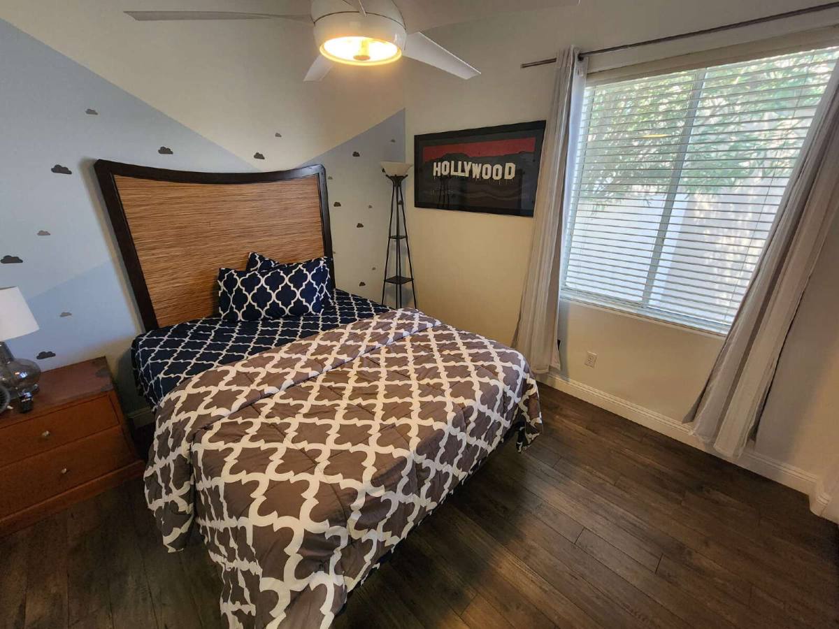 House for rent at 417 Obsidian St, Las Vegas, NV 89145