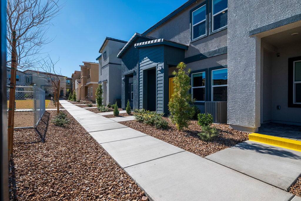 House for rent at 444 Moonlight Cove Dr, Henderson, NV 89002