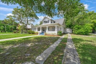 House for rent at 1326 Riverside Dr, Titusville, FL 32780