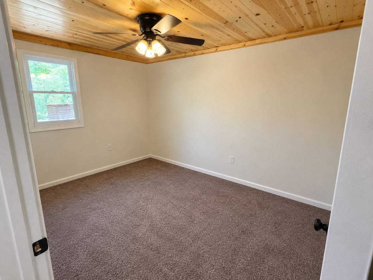House for rent at 112 Robert Roten Rd, Warrensville, NC 28693