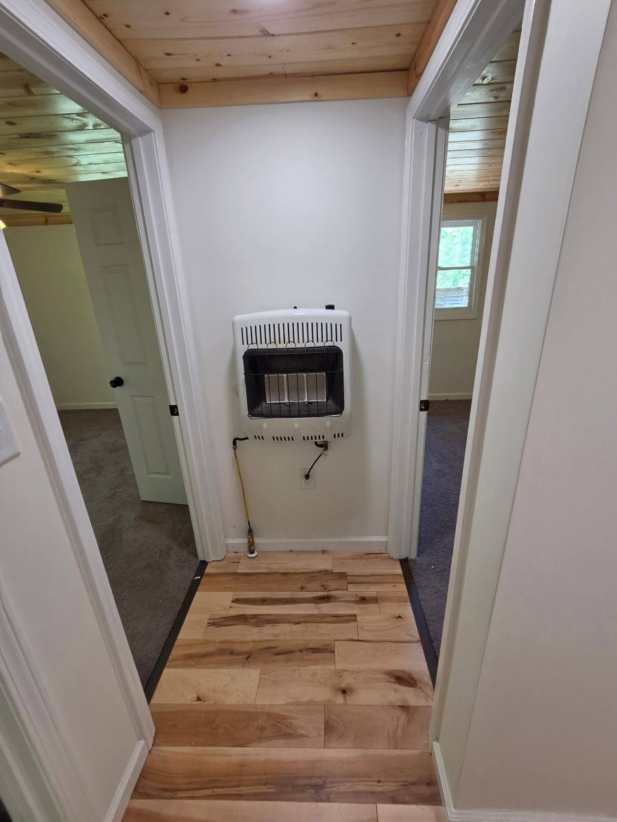 House for rent at 112 Robert Roten Rd, Warrensville, NC 28693