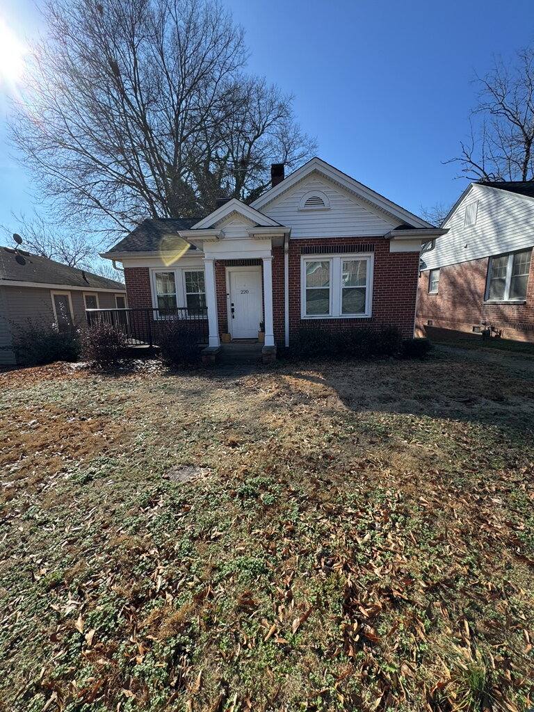House for rent at 220 Williamston Rd, Anderson, SC 29621