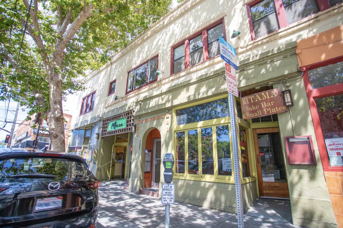Apartment for rent at 3205 College Ave, Berkeley, CA 94705