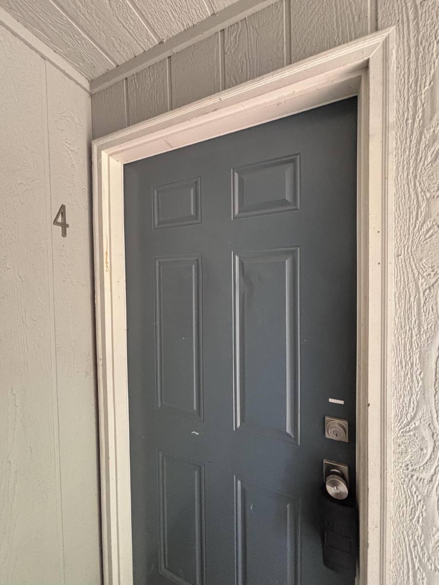 Apartment for rent at 1626 S G St #4, Tacoma, WA 98405