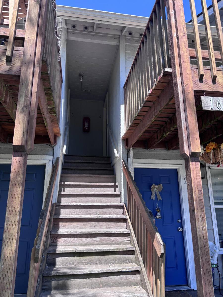Apartment for rent at 1626 S G St #4, Tacoma, WA 98405
