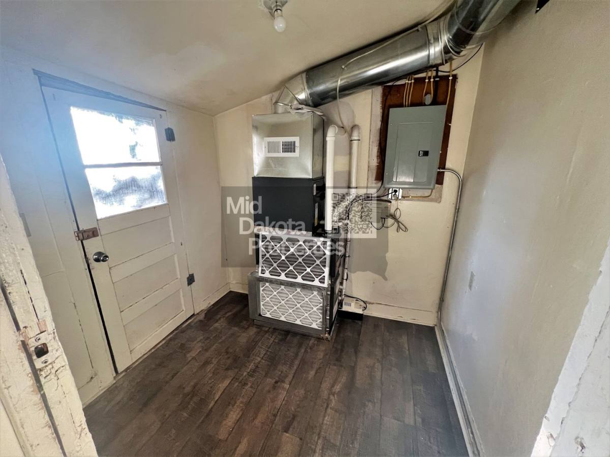 House for rent at 608 S Wisconsin, Mitchell, SD 57301
