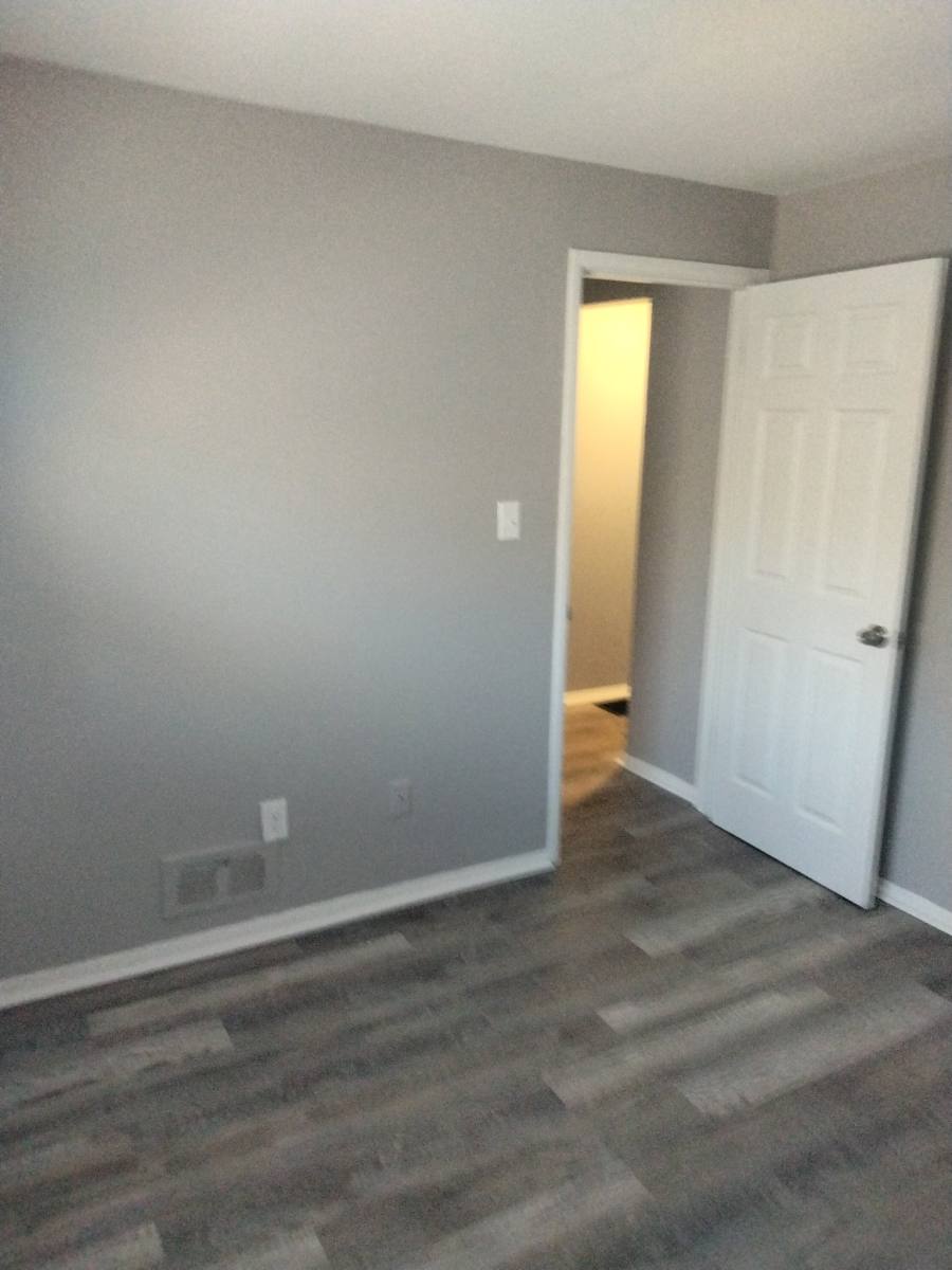 Townhouse for rent at 4 Poplar St #1, Cincinnati, OH 45216