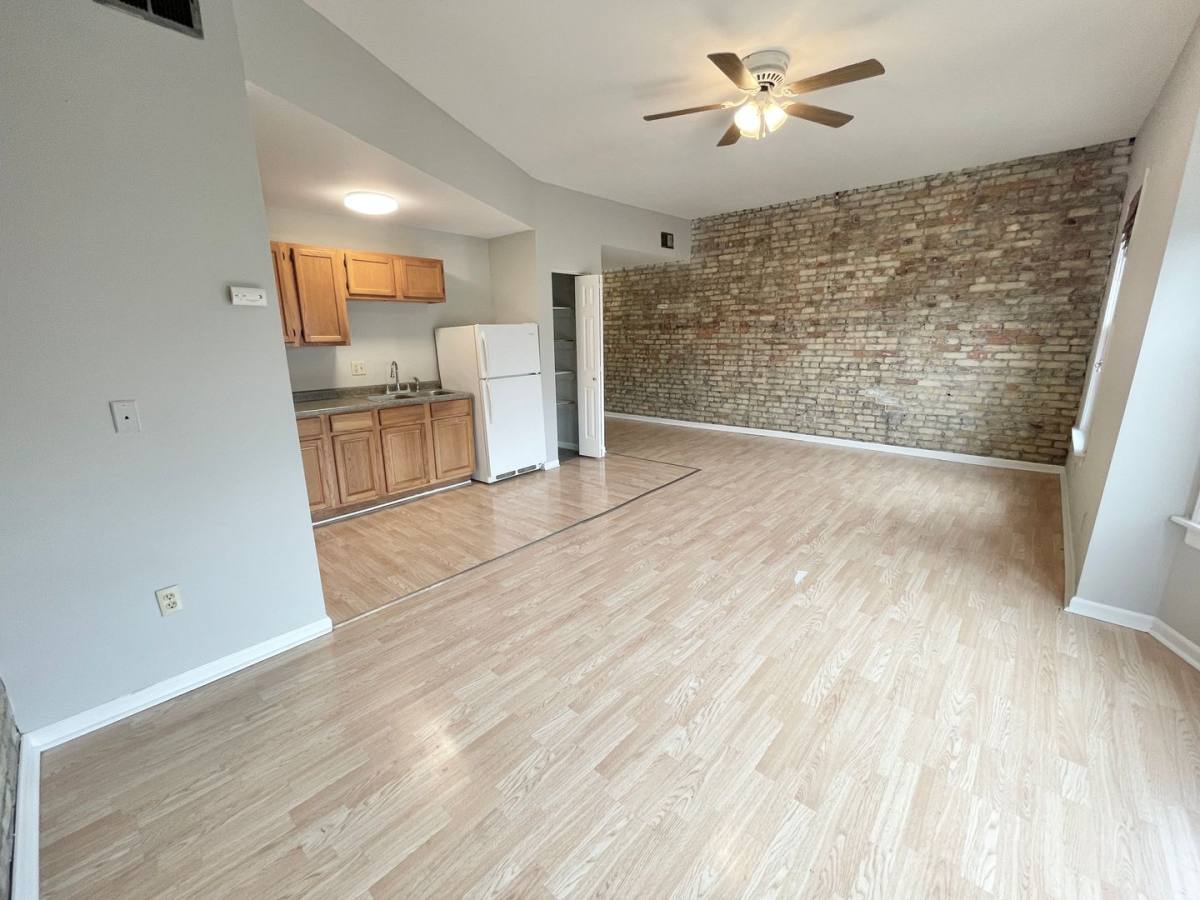 Apartment for rent at 1718-34 E Lafayette Place, Milwaukee, WI 53202