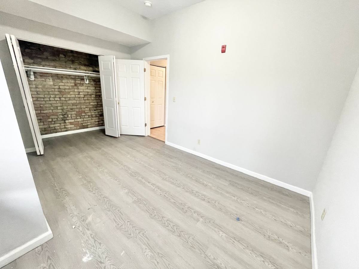Apartment for rent at 1718-34 E Lafayette Place, Milwaukee, WI 53202