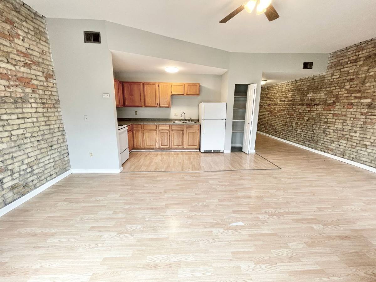 Apartment for rent at 1718-34 E Lafayette Place, Milwaukee, WI 53202