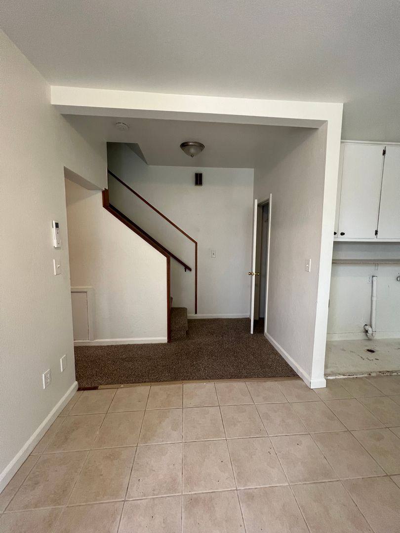 Apartment for rent at 148 Agard St, Auburn, CA 95603
