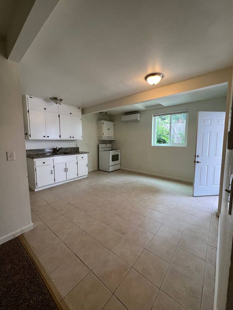 Apartment for rent at 148 Agard St, Auburn, CA 95603