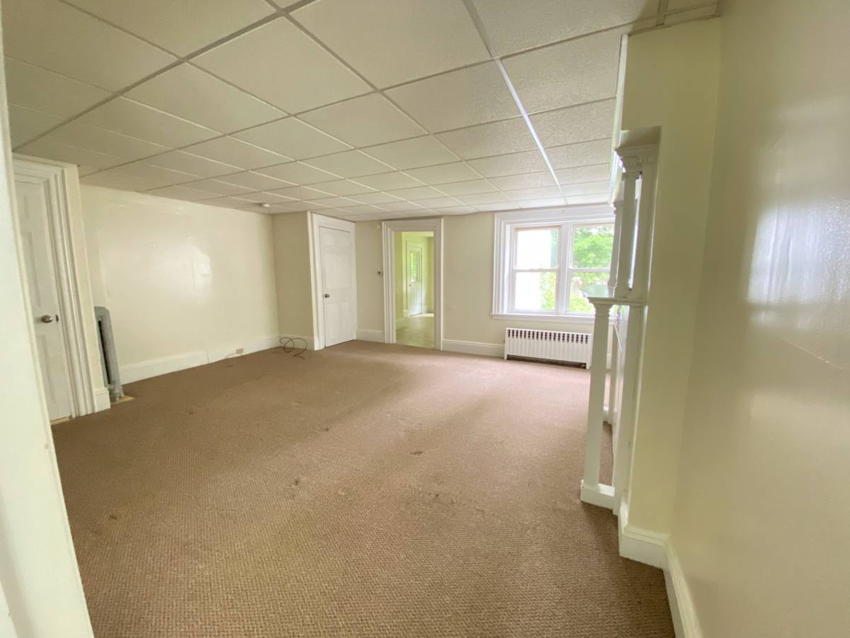 Apartment for rent at 147 Union St #1F, East Bridgewater, MA 02333