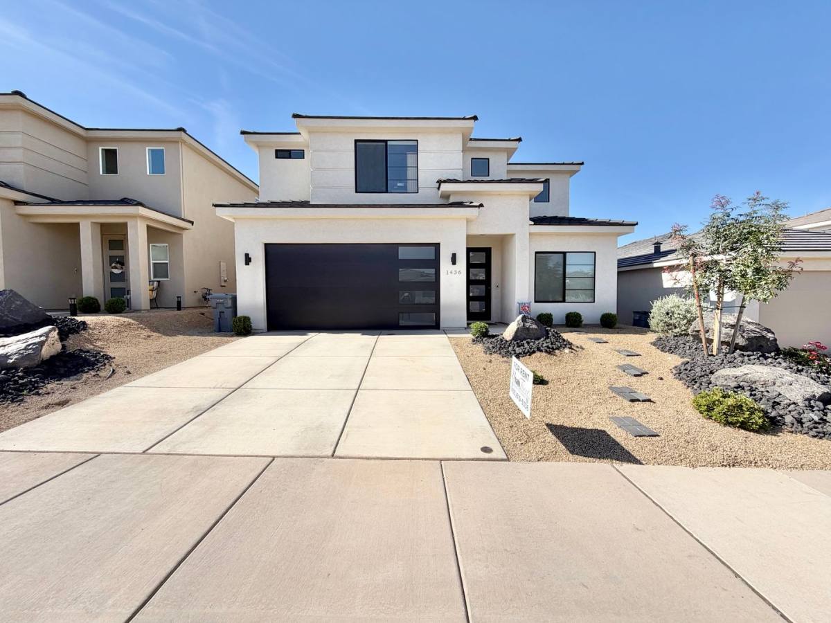 House for rent at 1436 E White Hollow Lane, Saint George, UT 84790