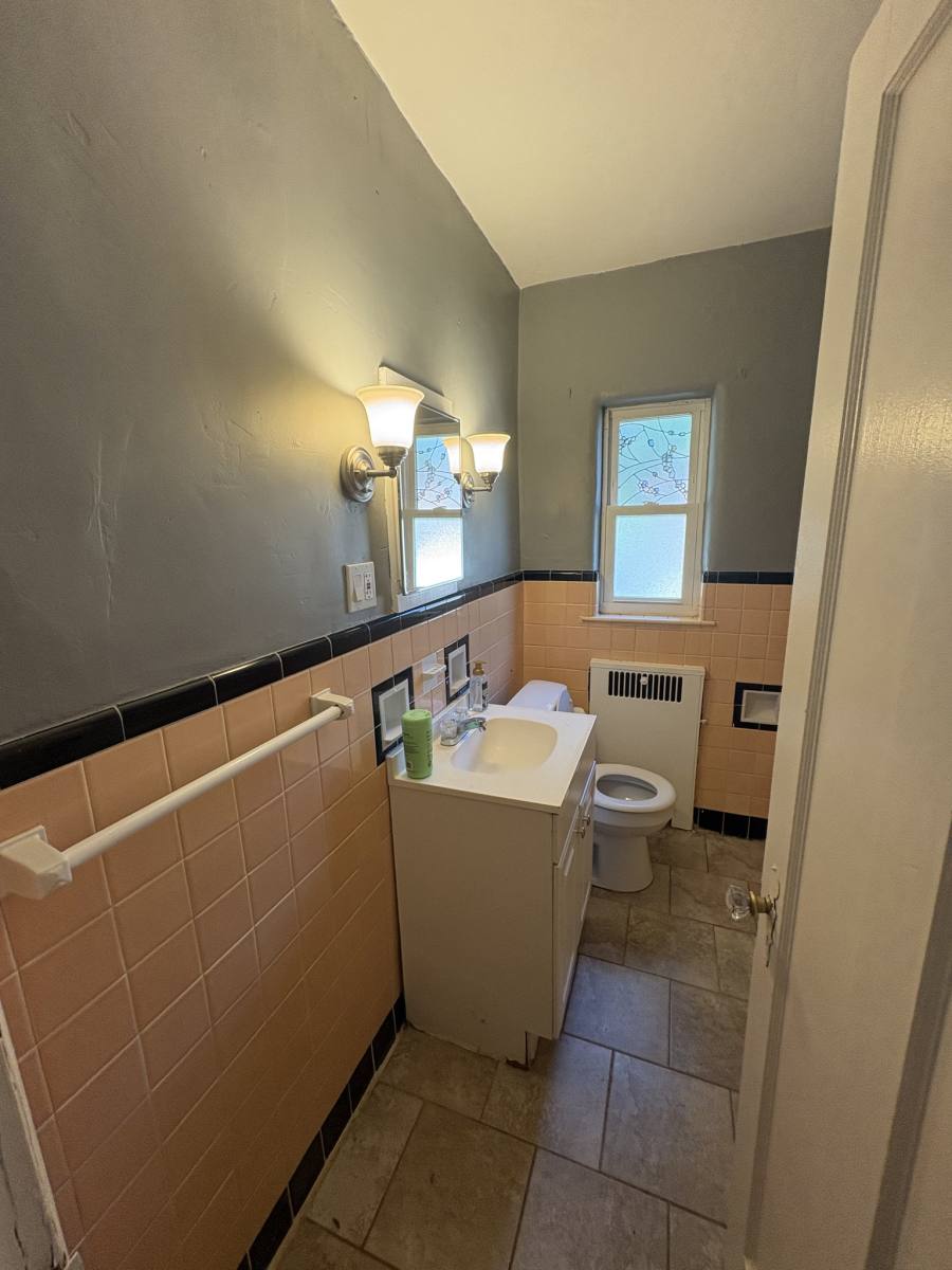 Apartment for rent at 6226 Kennedy #1, Cincinnati, OH 45213