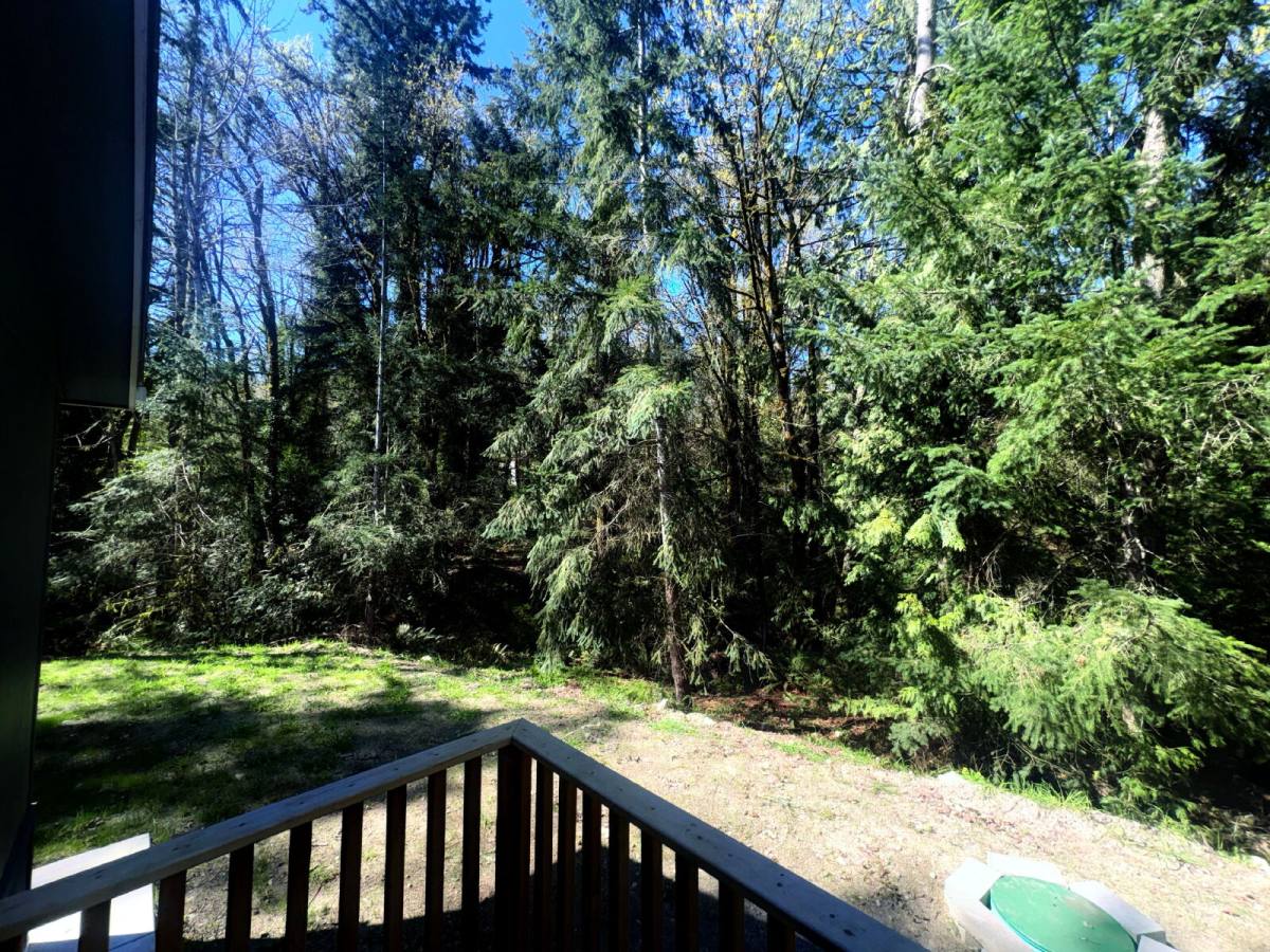 House for rent at 2995 Woods Rd E, Port Orchard, WA 98366