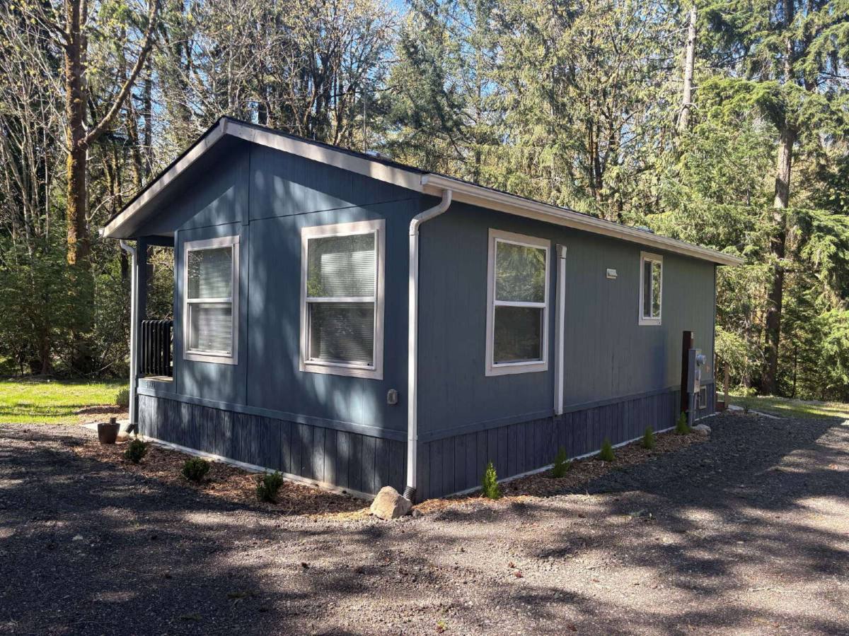 House for rent at 2995 Woods Rd E, Port Orchard, WA 98366