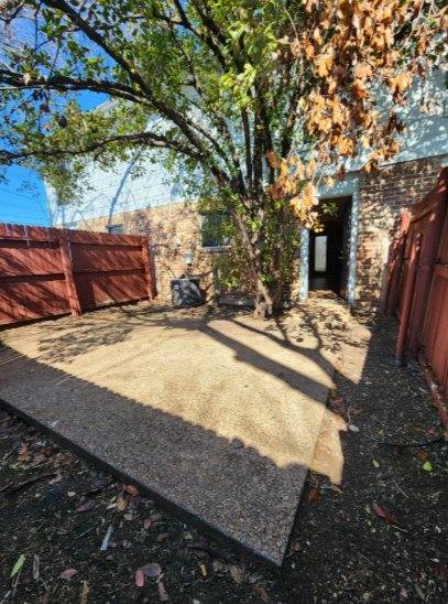 Townhouse for rent at 140 Slas Vegas Trail, Fort Worth, TX 76108