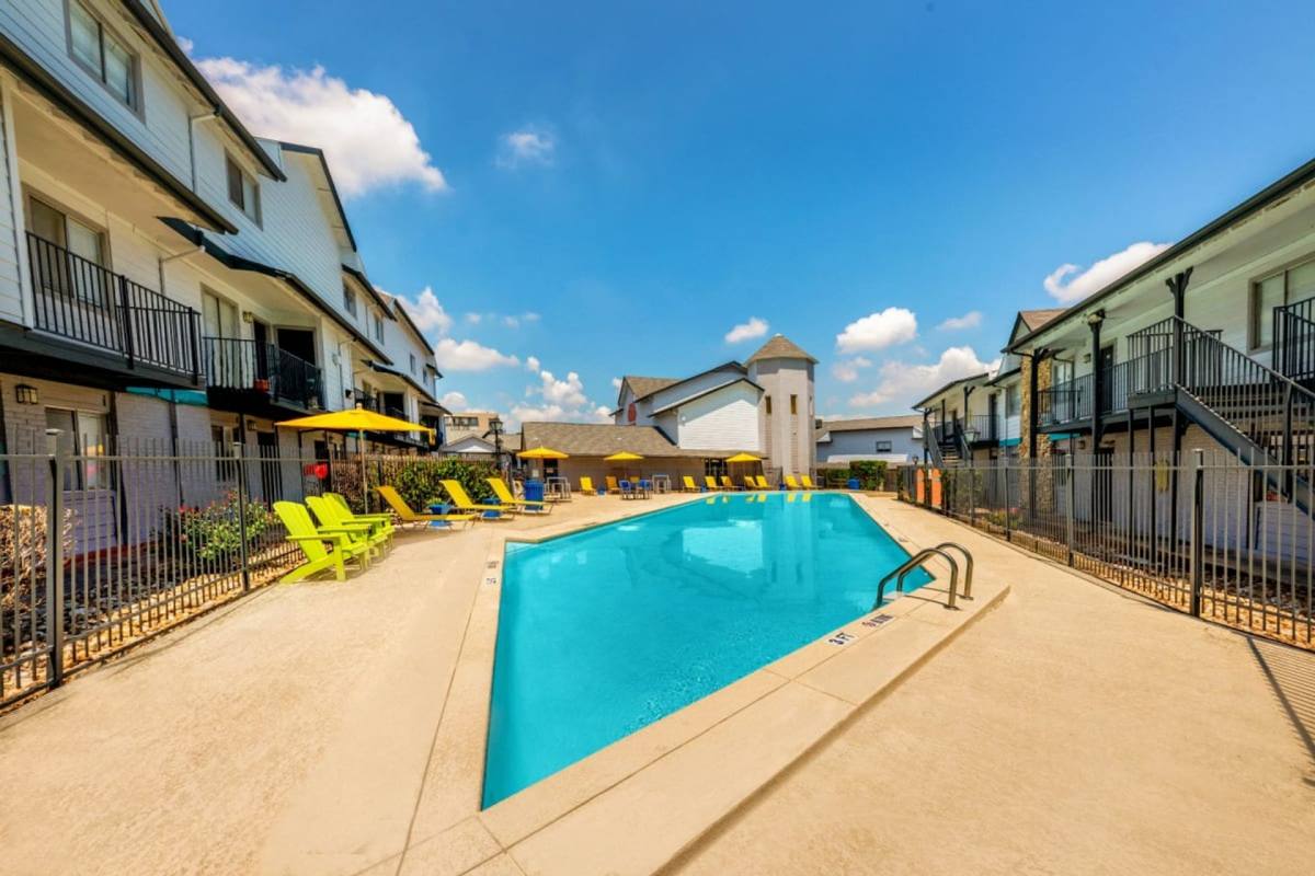 Townhouse for rent at 1919 Burton Dr, Austin, TX 78741