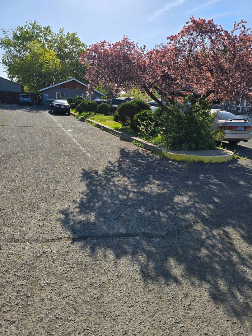 Apartment for rent at 115 Union St, Yakima, WA 98901