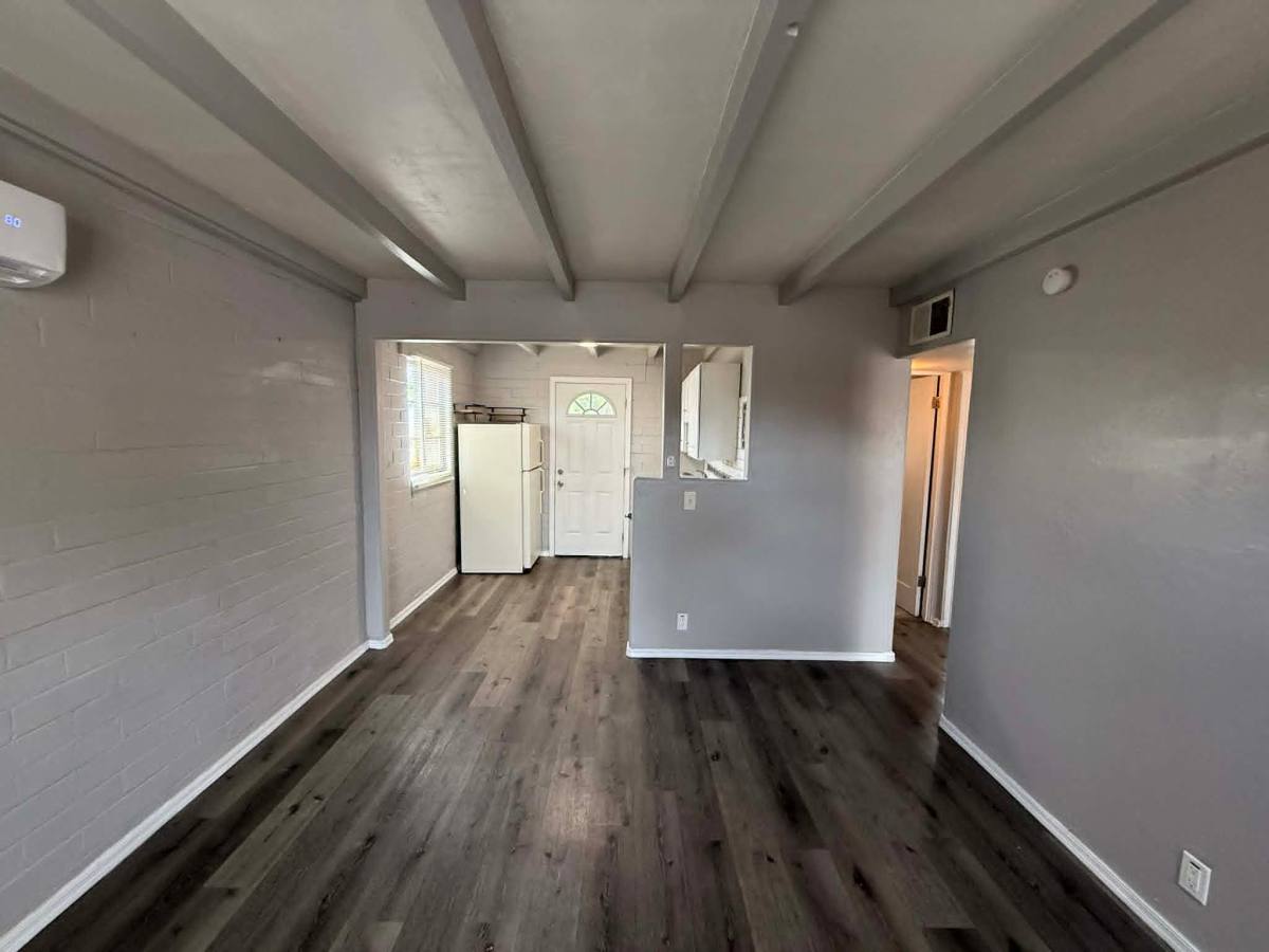Townhouse for rent at 827 N Columbus Blvd, Tucson, AZ 85711