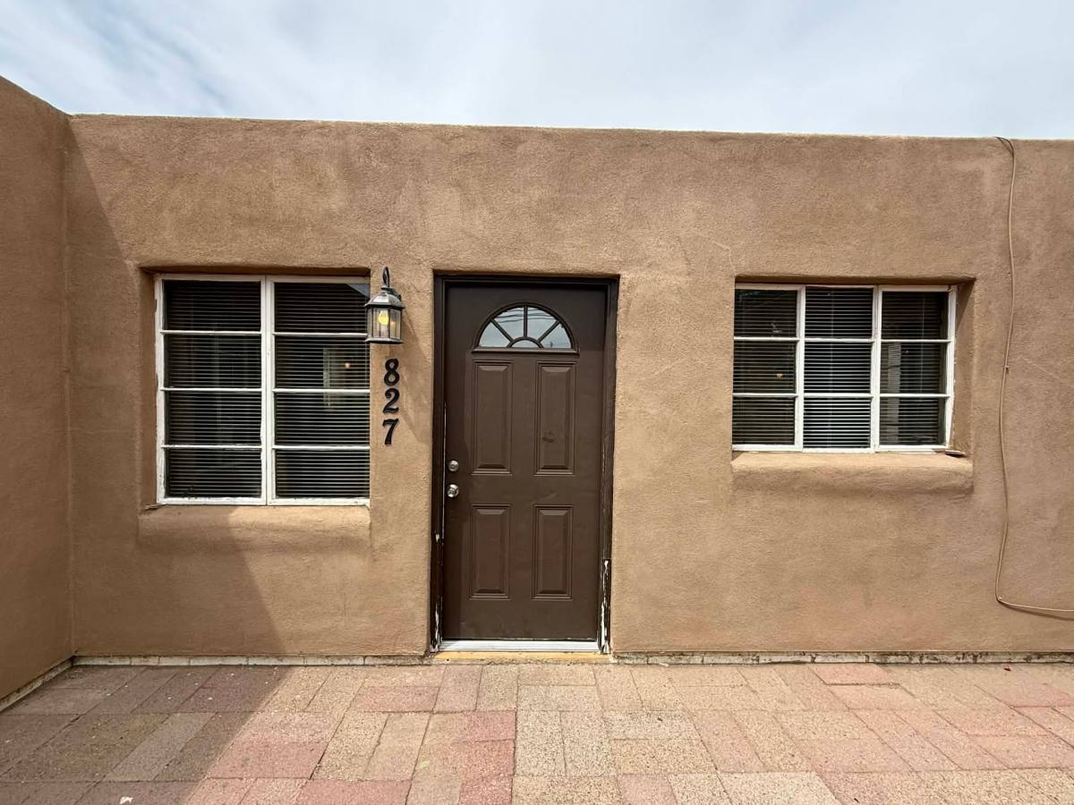 Townhouse for rent at 827 N Columbus Blvd, Tucson, AZ 85711