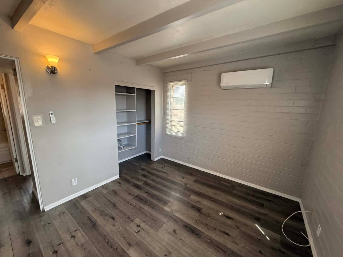 Townhouse for rent at 827 N Columbus Blvd, Tucson, AZ 85711