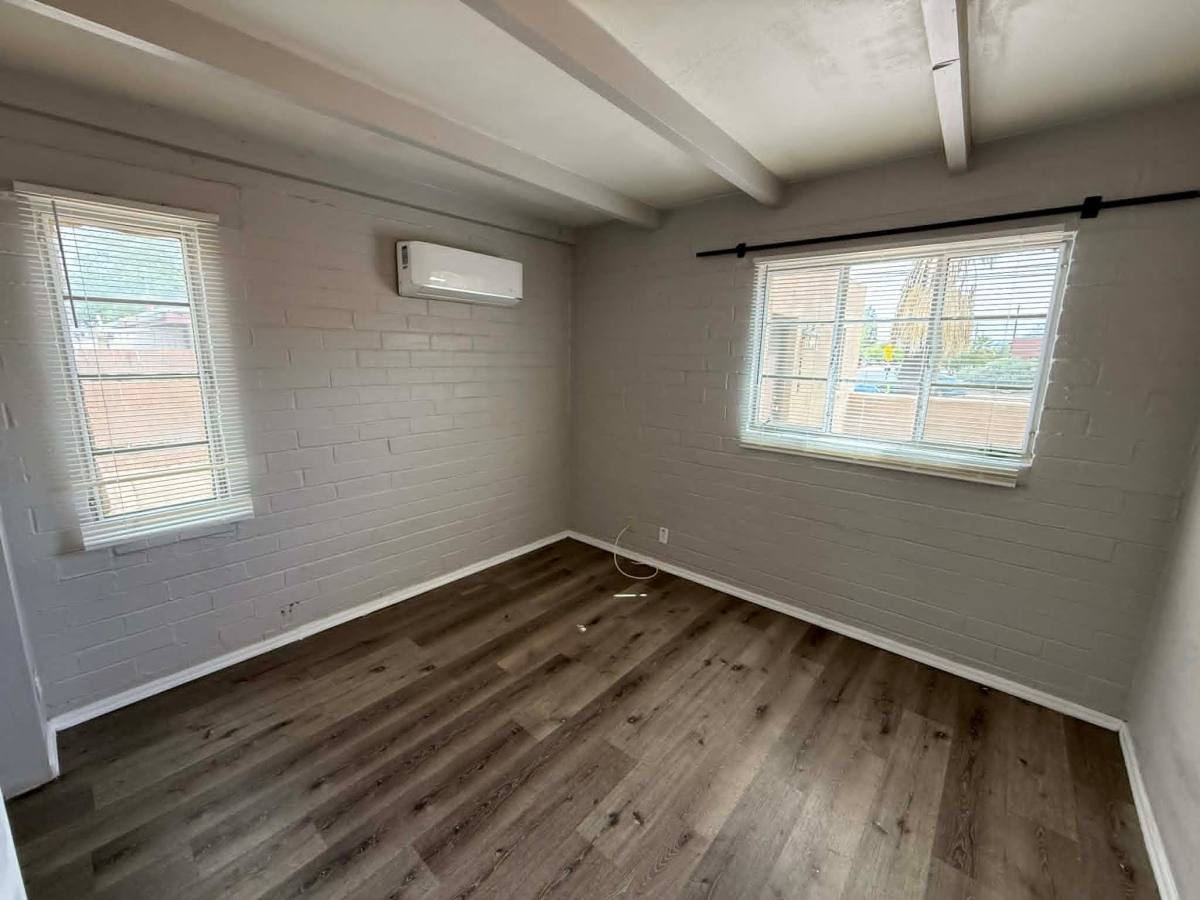 Townhouse for rent at 827 N Columbus Blvd, Tucson, AZ 85711