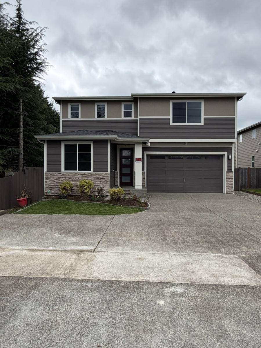 House for rent at 25517 158th Ave SE, Kent, WA 98042