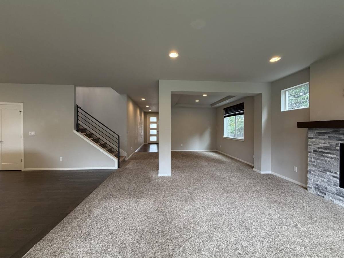 House for rent at 25517 158th Ave SE, Kent, WA 98042