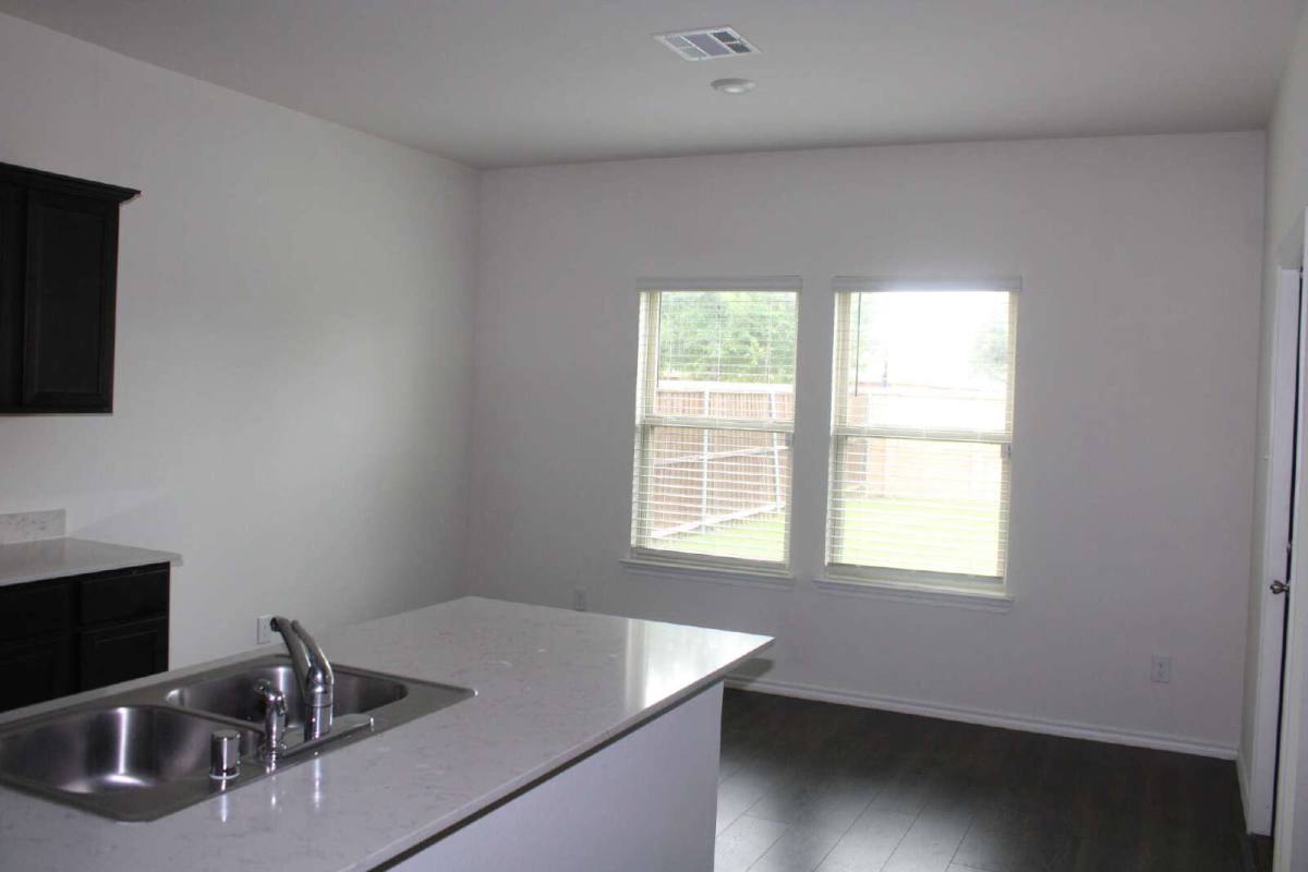 House for rent at 3012 Glazner Dr, Forney, TX 75126